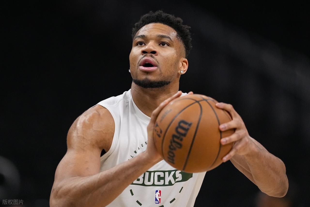 球迷互动平台-加时鏖战打到窒息,雄鹿把鹈鹕拖进深渊,44分也没能救命